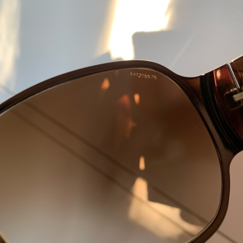 SOLD—— Authentic Burberry Sunglasses - Picture 5 of 14